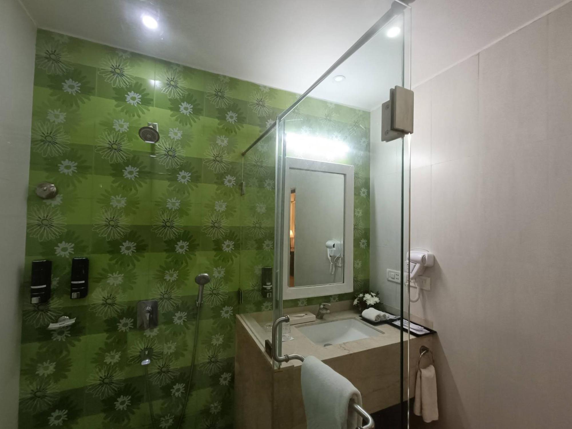 Kyriad Prestige Calangute Goa By Othpl Exterior photo